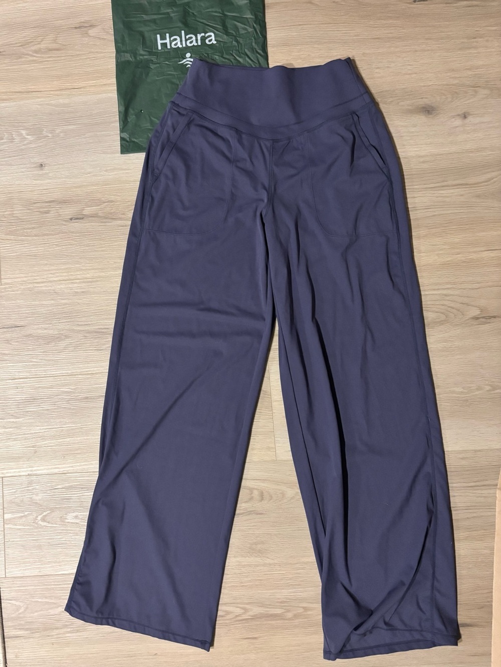 HALARA Wide Leg Work Pant - Comfortable Yoga Pants Navy MSRP $54